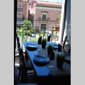 Apartment Casa Girolamo In Piazza Duomo, Taormina