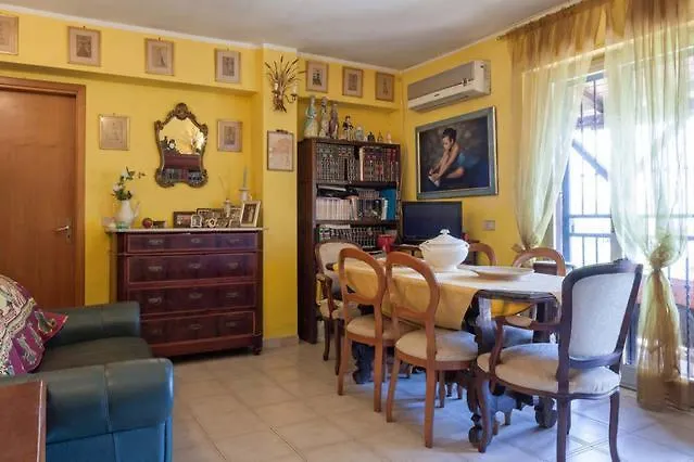 Privatunterkunft Carly & Dane Vacation House Taormina
